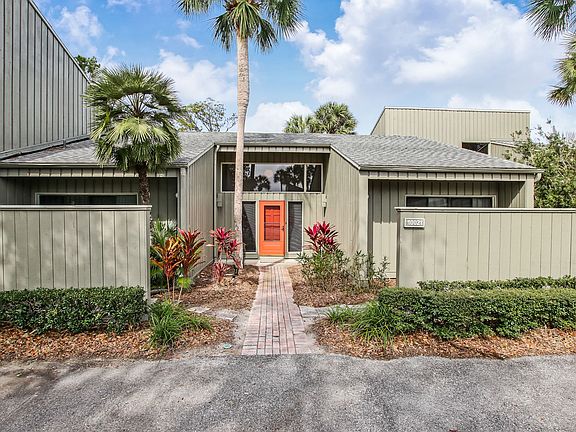 2nd image of 10021 Sawgrass Dr E