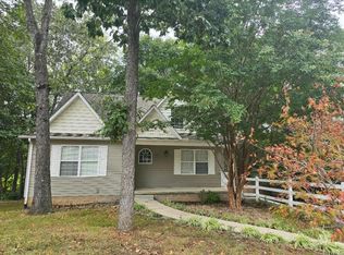 982 Emily Ln, Cookeville, TN 38501