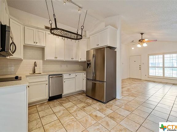 2nd image of 1015 E Yager Ln Unit 40