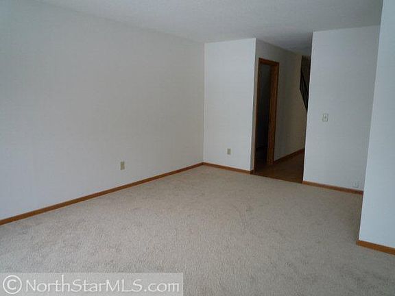 5th image of 6296 Meadowlark Ln N