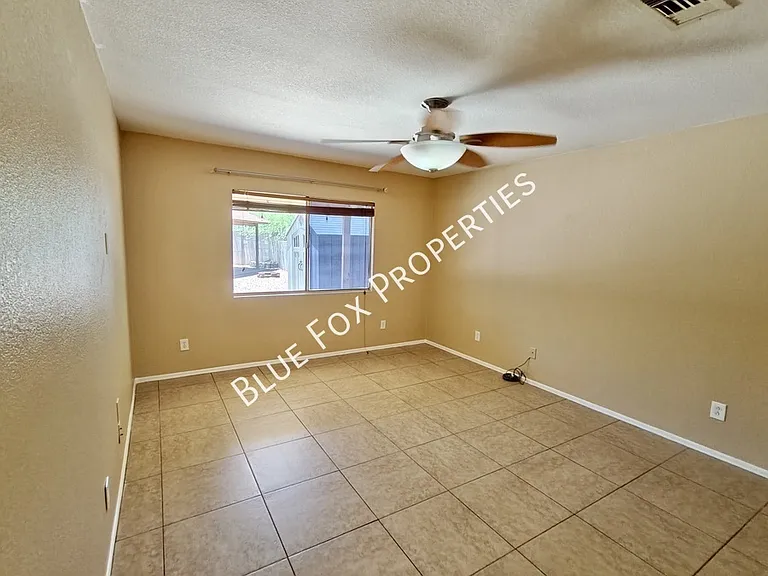 3754 E White River Dr — Photo 17