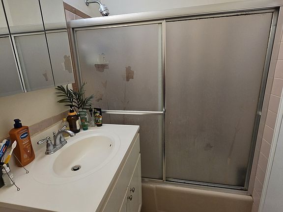 5th image of 547 Central Ave #3