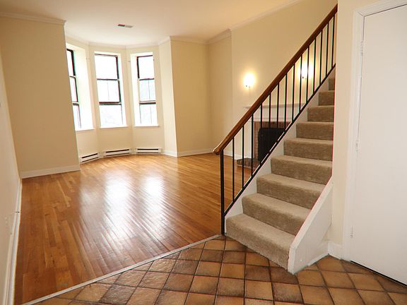 3rd image of 1734 Bolton St