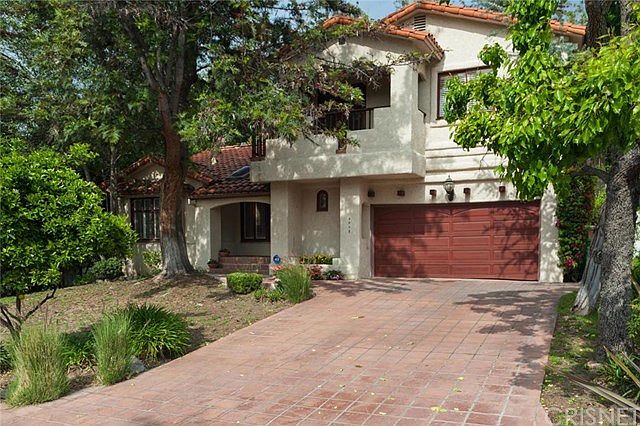 1st image of 4008 Goodland Ave
