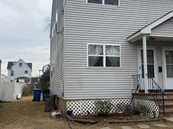 712 Drake Ave, Middlesex, NJ 08846