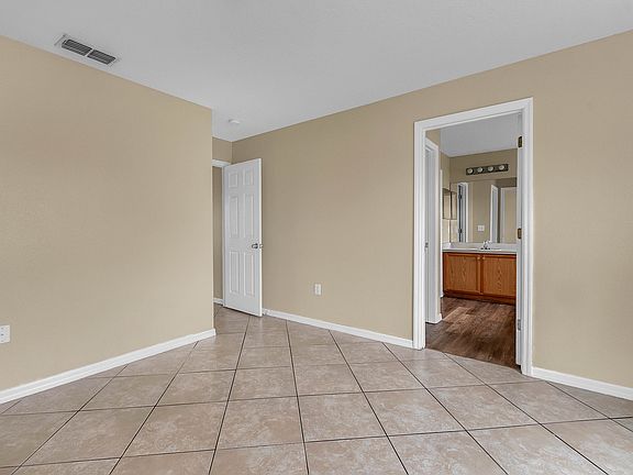4th image of 453 Eagle Dr