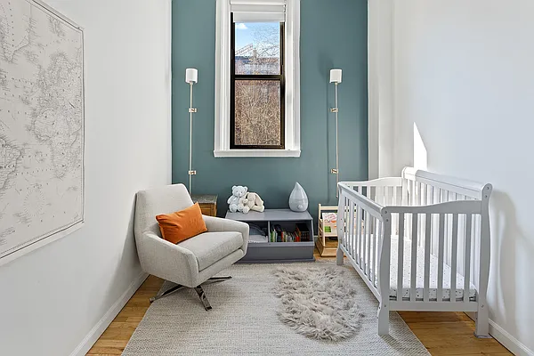 Sold by Compass | media 18