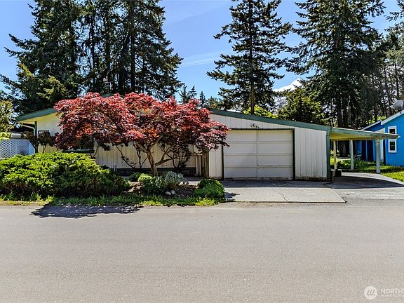 2nd image of 2119 Victoria Avenue