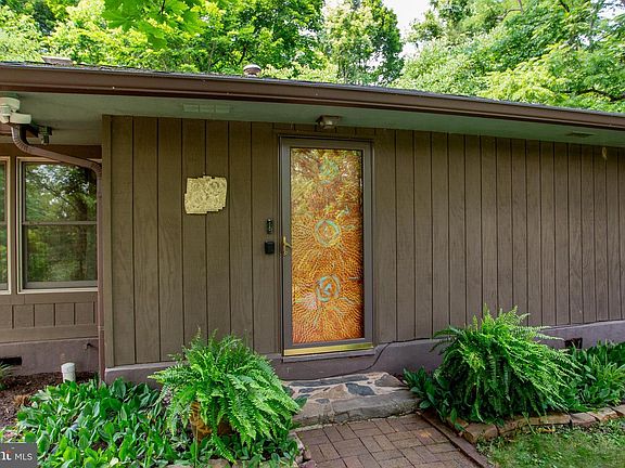 5th image of 6475 Lower York Rd
