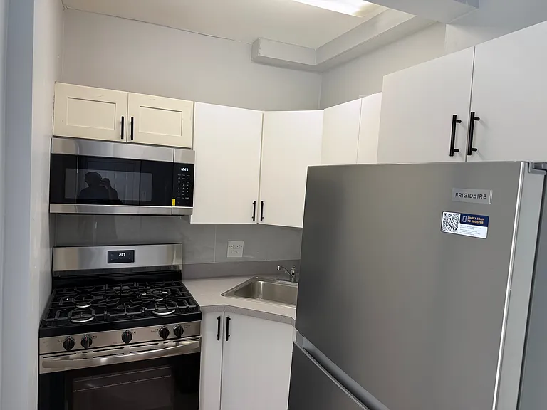 618 Chestnut Hill Ave — Photo 12