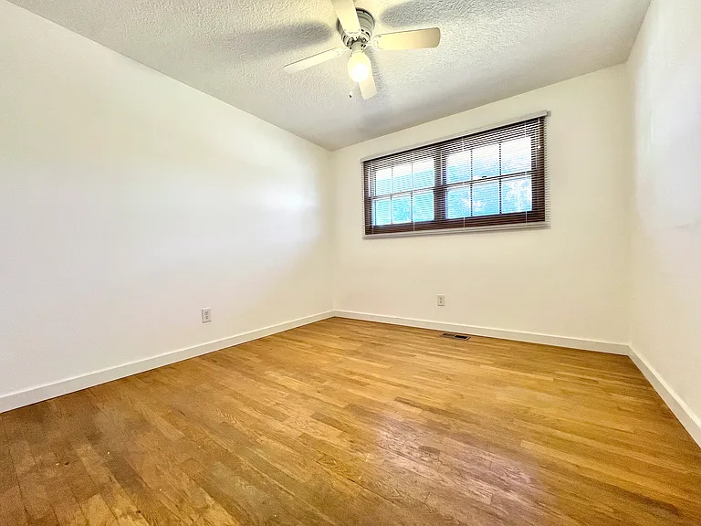 guest bedroom A 1