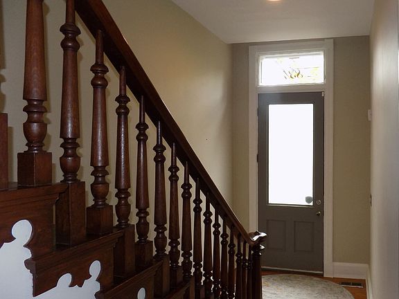 Front Entry Way