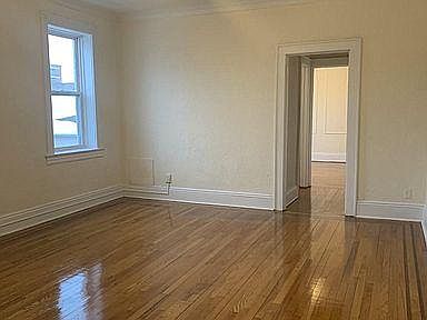 2nd image of 120 Dehart Pl #205