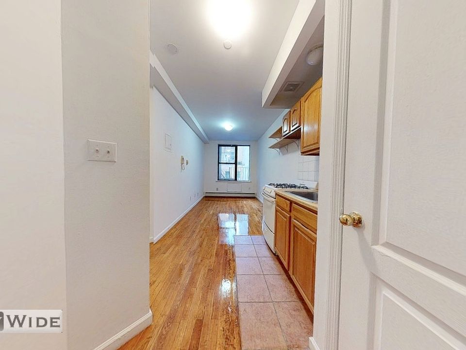 1st image of 186 Orchard St APT 5rs