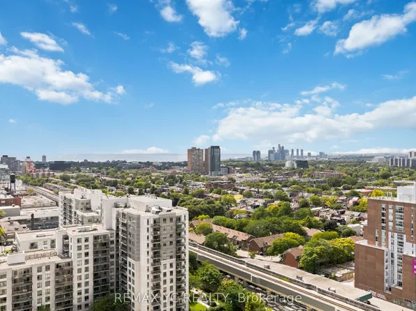 1410 Dupont St Unit 2408, Toronto, ON M6H 0B6