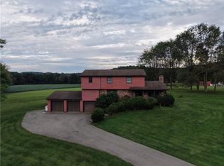 1453 Airport Rd, Vandergrift, PA 15690