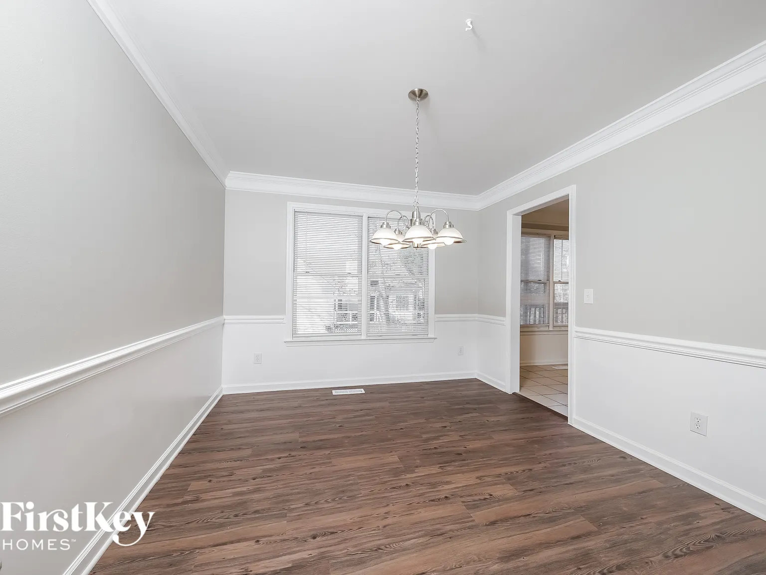 4 bed, 2.5 bath, 1958 sqft, $2,725 — Photo 4