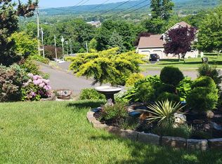 30 Maria Rd, Plainville, CT 06062