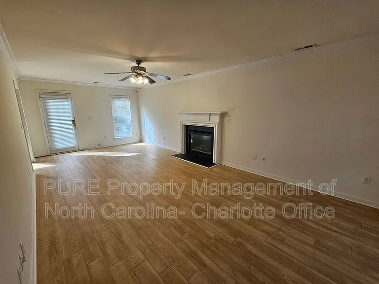 4423 Cades Cove Dr — Photo 13
