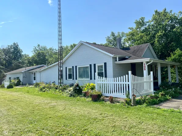 109 N Sterling Ave, Veedersburg, IN 47987