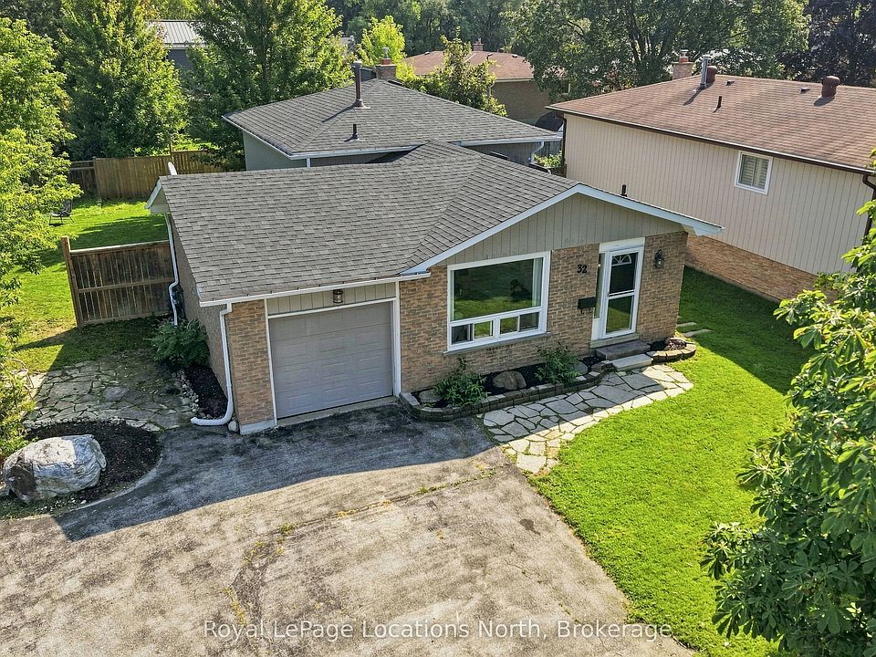 1st image of 32 Courtice Cres
