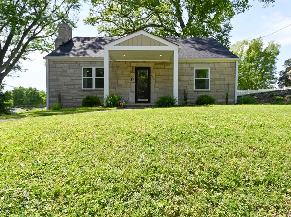 426 Avon Ave, Plainfield, IN 46168