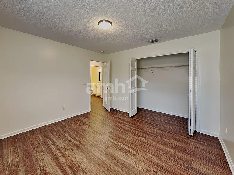 7546 Fawn Lake Dr N — Photo 13