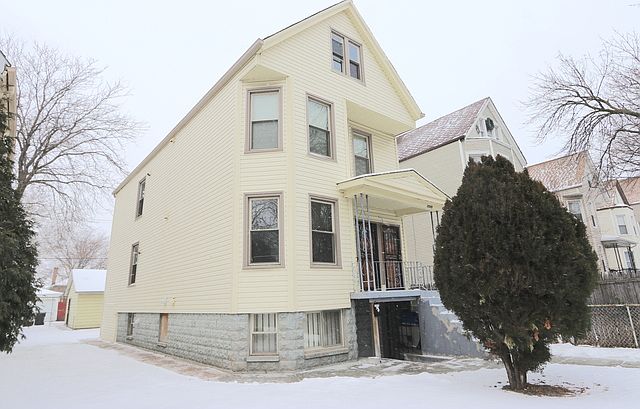 1st image of 2040 N Laramie Ave APT 1