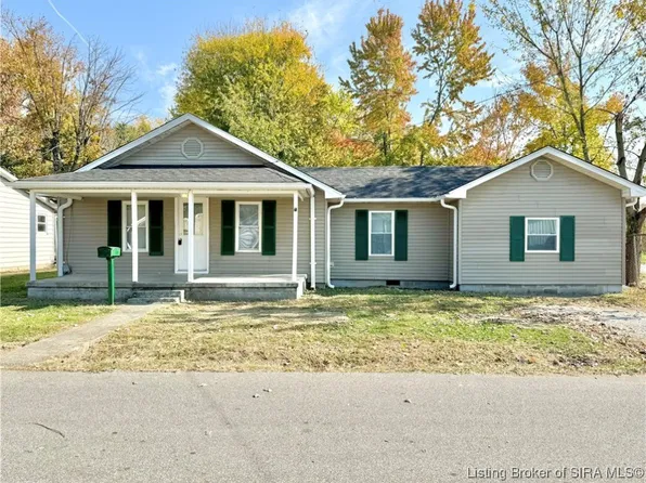 849 N 1st Street, Austin, IN 47102