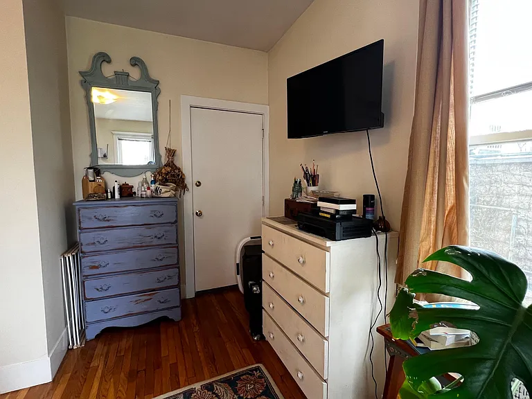86 Clarendon Ave #F — Photo 11