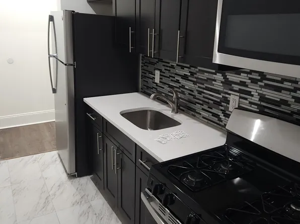 104 Glenwood Avenue image 2 of 10