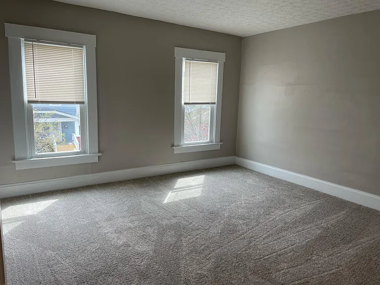 524 E Jenkins Ave — Photo 8