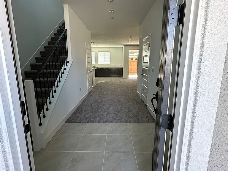 5057 Hollowtop Way — Photo 3