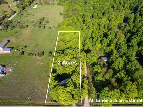 2799 Lake Ann Rd, Interlochen, MI 49643