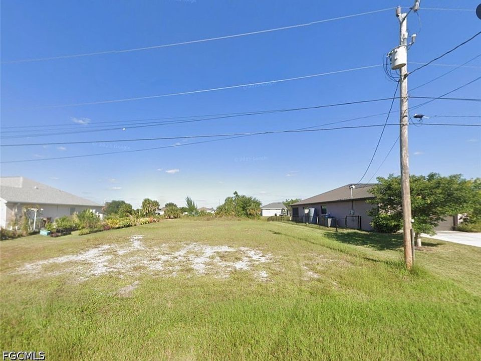 1st image of 3723 NE 12th Pl