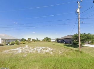 3723 NE 12th Pl, Cape Coral, FL 33909