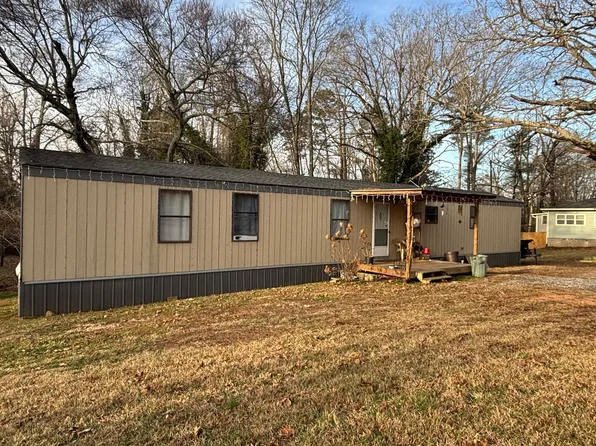 162 Weeping Willow Dr, Clarkesville, GA 30523