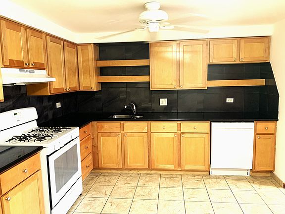 5th image of 1211 Brown St APT 2B
