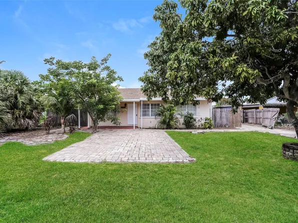 2903 Apalachee Road, West Palm Beach, FL 33406