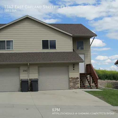 1342 E Oakland St Photo 1