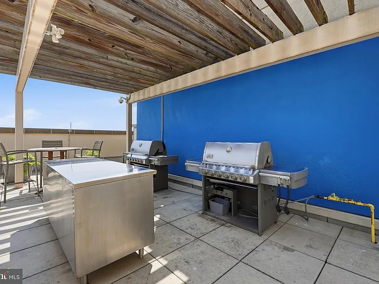 811 4th NW #1012 — Photo 34