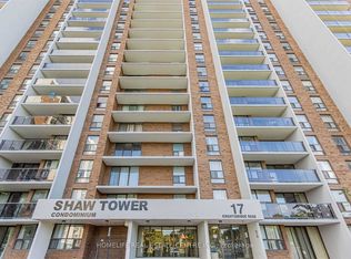 17 Knightsbridge Rd Unit 1903, Brampton, ON L6T 3X9