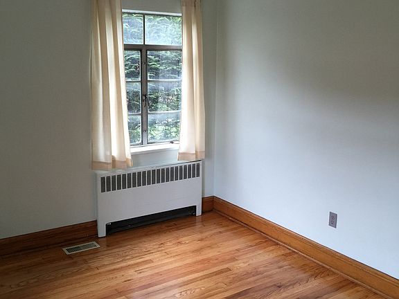 5th image of 5510 Noyes Ave APT A