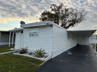 6030 150th Ave N #104, Clearwater, FL 33760