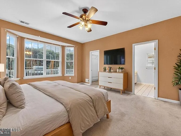 232 Mirage Blvd — Photo 10