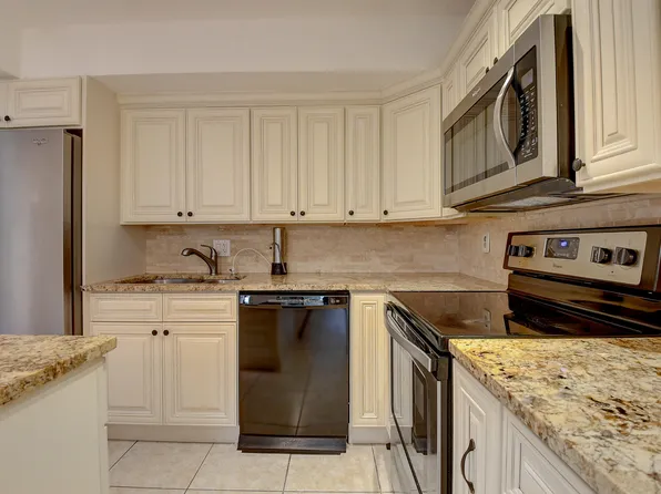 7200 NW 2nd Avenue #71, Boca Raton, FL 33487