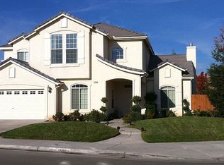 1174 E Royal Dornoch Ave, Fresno, CA 93730