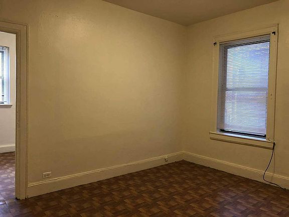 3rd image of 3513 31st Ave APT 1-3