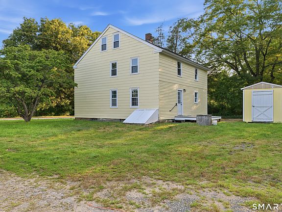 2nd image of 121 Clarks Falls Road