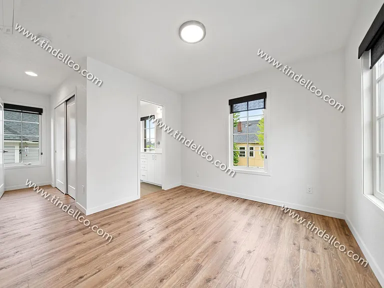 1106-1110 SE Lincoln St — Photo 16
